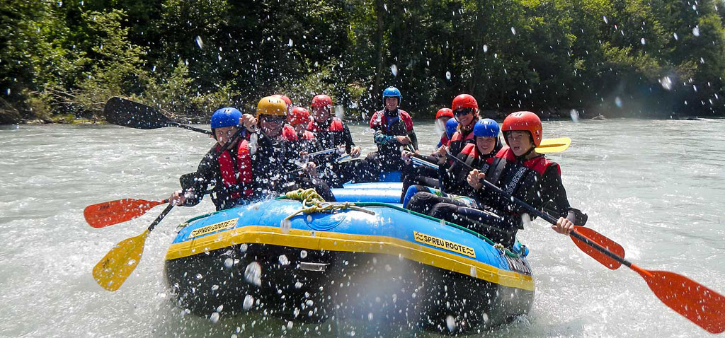 Rafting und Canyoning Abenteuer Wochenende für Familien
